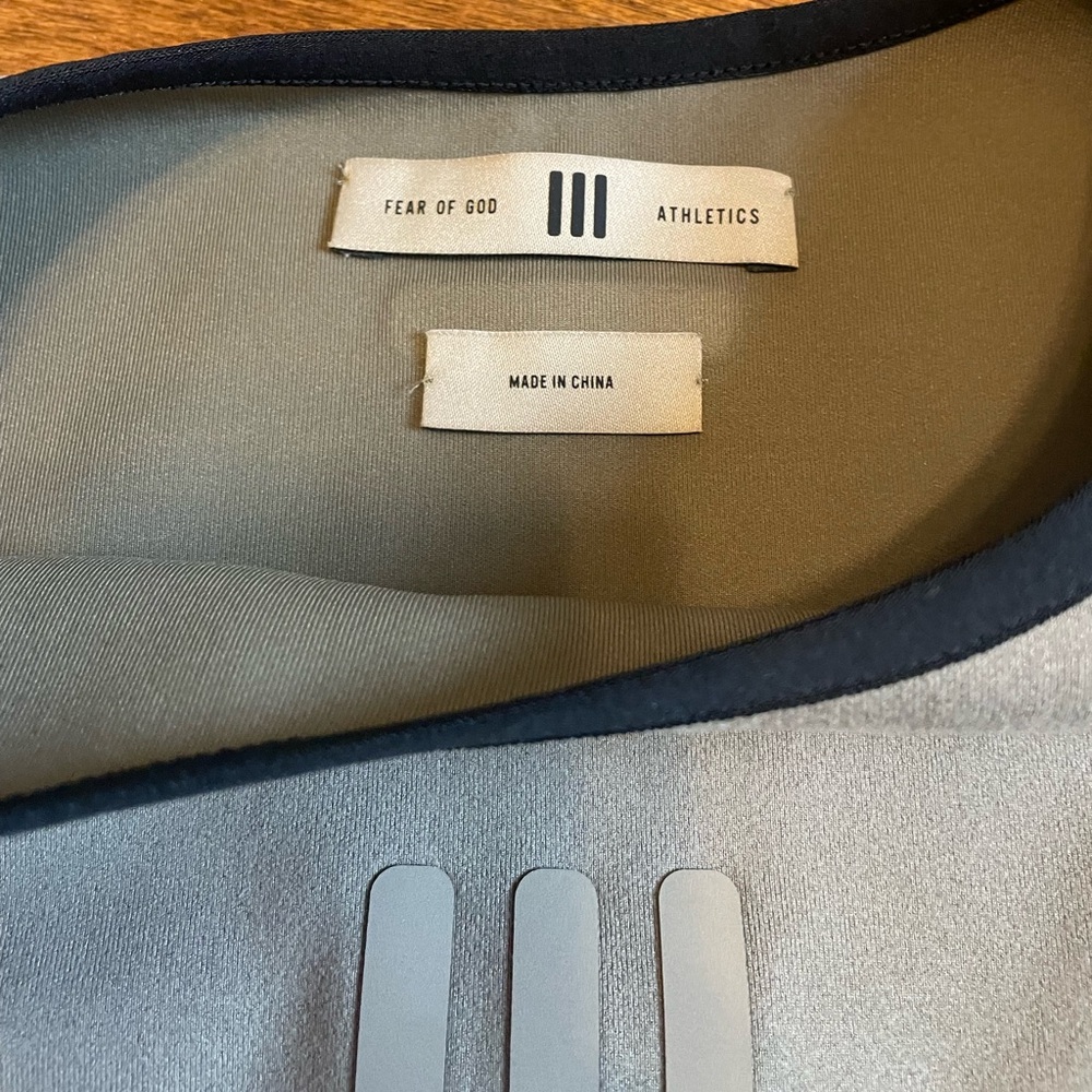 New Fear Of God Adidas Crew Sweatshirt XL - Picture 6 of 16